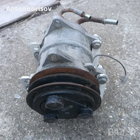 хладилен компресор, снимка 2 - Резервни части за машини - 50440248