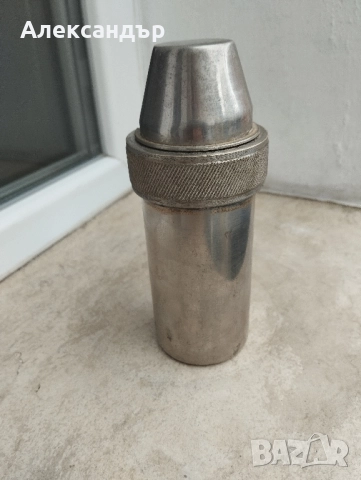 Стар медицински цилиндър 