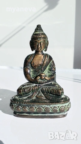 Бронзова , vintage статуетка на медитиращ Буда , предназначена за носене на мир и хармония . , снимка 9 - Статуетки - 53824250