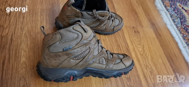 туристически обувки ecco goretex 40, снимка 4 - Спортни обувки - 51571859