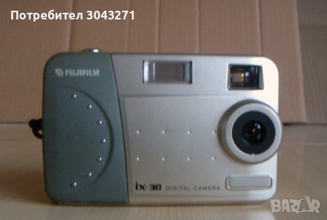 FUJIFILM Ix 30 DIGITAL  CAMERA, снимка 1 - Фотоапарати - 46196661