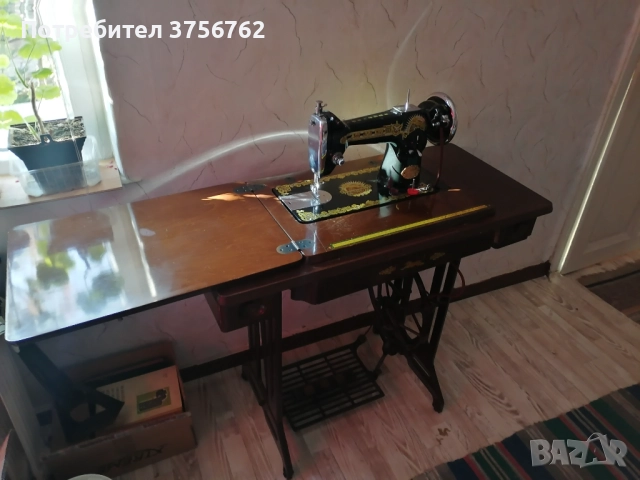 Продавам много запазена шевна машина от соца, снимка 4 - Шевни машини - 52213670