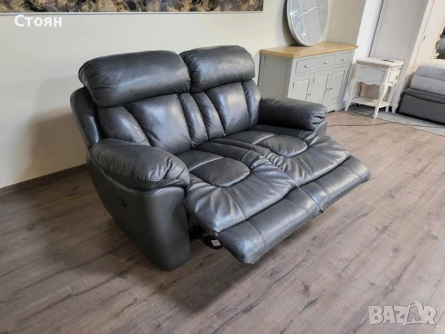 Сив кожен диван двойка с електрически релаксиращ механизъм, снимка 5 - Дивани и мека мебел - 51954740