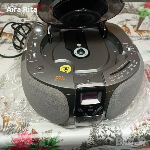 Радио,касетка иCD.