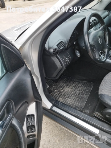 Мерцедес C220cdi/автомат/2005, снимка 9 - Автомобили и джипове - 51967470