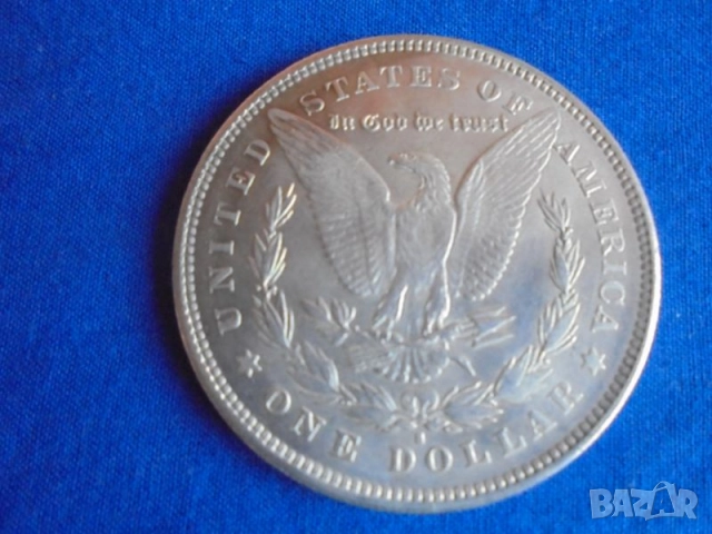 реплика американски долари