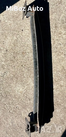 Греда задна броня Фолксваген Голф 6 VW Golf, снимка 2 - Части - 53597358