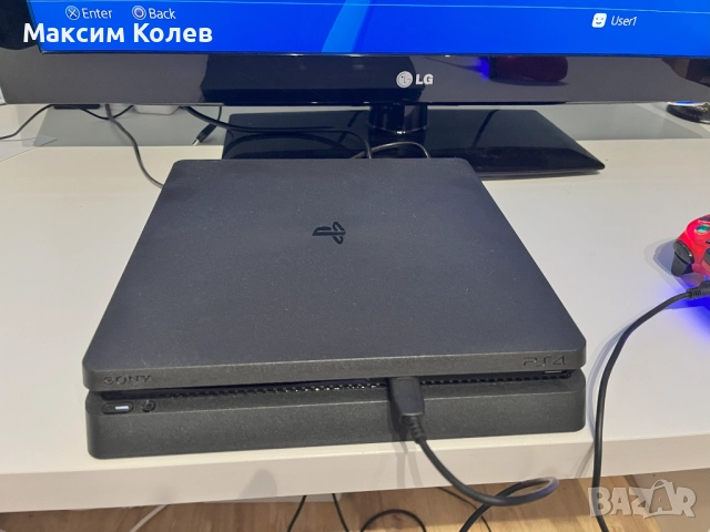 Playstation 4 Slim, снимка 1