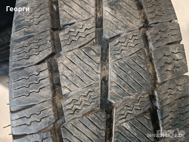 2бр. зимни гуми 225/70/15C Mirage