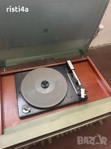 Руски Грамофон Вега модел 312, снимка 3 - Грамофони - 50231056
