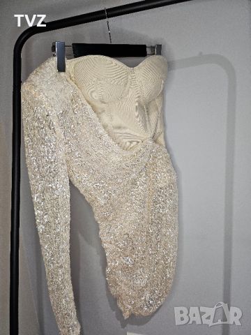 Дамска рокля XS размер, снимка 3 - Рокли - 45671993