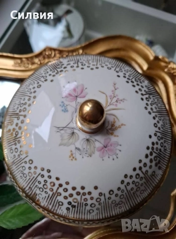 Порцеланова кутия с капак , снимка 4 - Декорация за дома - 52348860