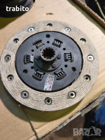 Феродов диск за съединител на трабант, снимка 2 - Части - 53132996