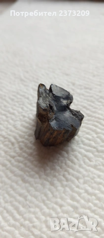 Естествен минерал(кристал) Гагат /Черен кехлибар, снимка 3 - Други ценни предмети - 53852251