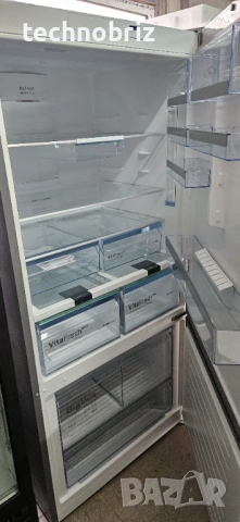 Немски хладилник с фризер Bosch XXL - 2 ГОДИНИ ГАРАНЦИЯ, снимка 3 - Хладилници - 54204495