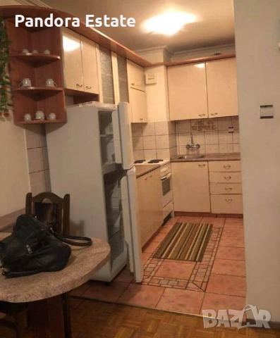 Продава трисатаен апартамент в кв. Борово