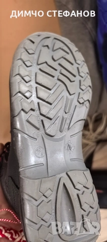 Работни обувки с метално бомбе 42 номер, снимка 5 - Мъжки боти - 52033238