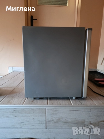 Мини фризер Comfee, снимка 6 - Фризери - 52976080