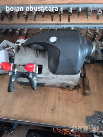  Ключарски машини