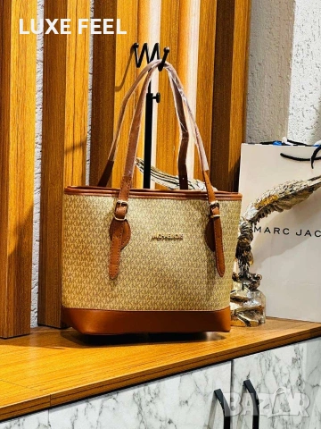 Michael Kors ⚜️ Дамски Чанти , снимка 3 - Чанти - 53458500