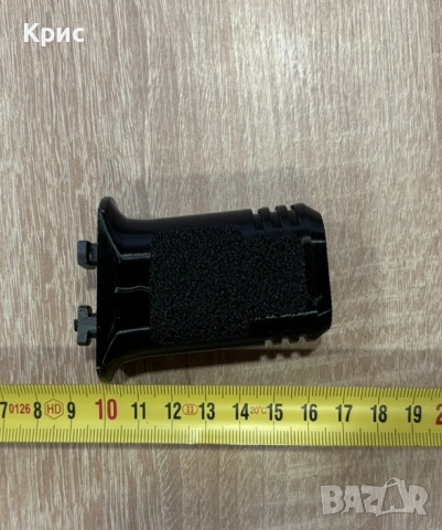 Ръкохватка M-lock захващане, подходяща и за airsoft, снимка 3 - Оборудване и аксесоари за оръжия - 53849218