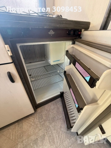 Каравана Hobby Classic 4.25, снимка 10 - Каравани и кемпери - 53844202