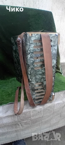 Немски акордеон Велтмайстер 80баса , снимка 8 - Антикварни и старинни предмети - 54118204