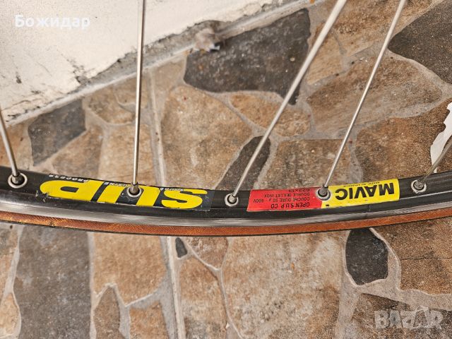 Шосейни капли Shimano 600 Tricolor, шини Mavic SUP, снимка 6 - Части за велосипеди - 46817986