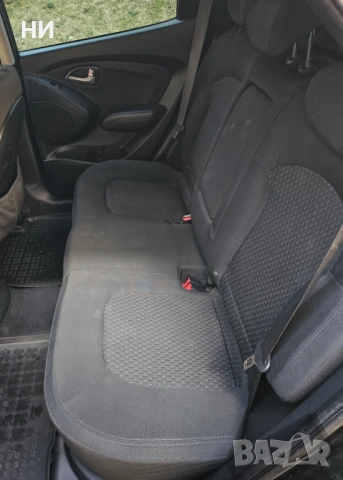 Hyundai IX35 1.7 CRDi, снимка 9 - Автомобили и джипове - 53871346