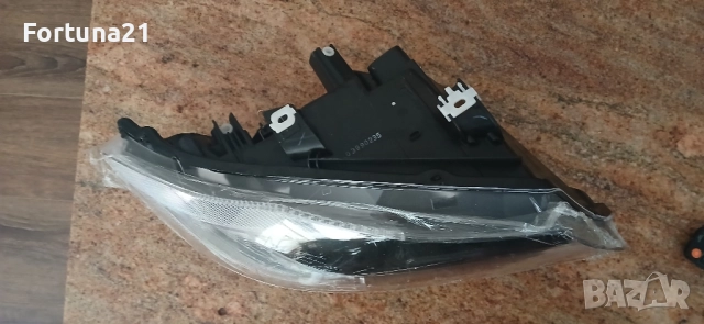 BMW 3 e90 / e91 - десен фар нов, снимка 2 - Части - 51707461
