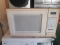 Продавам микровълнова фурна , снимка 3