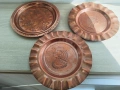 Стари медни чинии с диаметър 20 см.. Не са почиствани. Общо тегло 567 , снимка 1