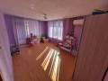 Продавам 1/2 къща (многостаен/4-стаен етаж 160кв., 1 ет. + 1/2 таванско помещение 30кв.), снимка 7
