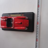 Кола количка Ferrari 250 Testa Rossa Burago 1 към 24, снимка 3 - Колекции - 45320771