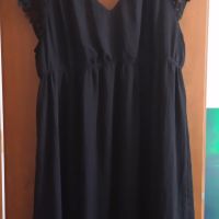 Малка черна рокля в комбинация с дантела, снимка 1 - Рокли - 45777355