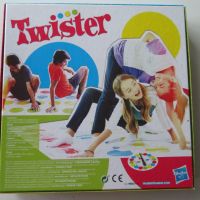 Игра TWISTER на HASBRO за 6+ годишни , снимка 2 - Игри и пъзели - 45698186