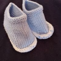 Продавам бебешки ръчно плетени терлици 7 лв чифта , снимка 4 - Други - 45267389