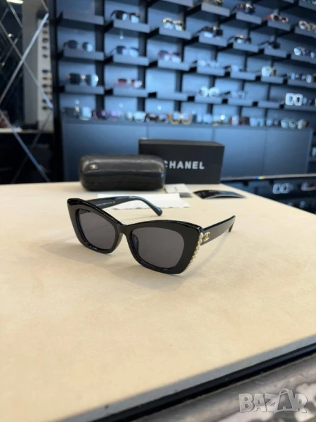 очила с черен обикновен калъф chanel versace , снимка 1