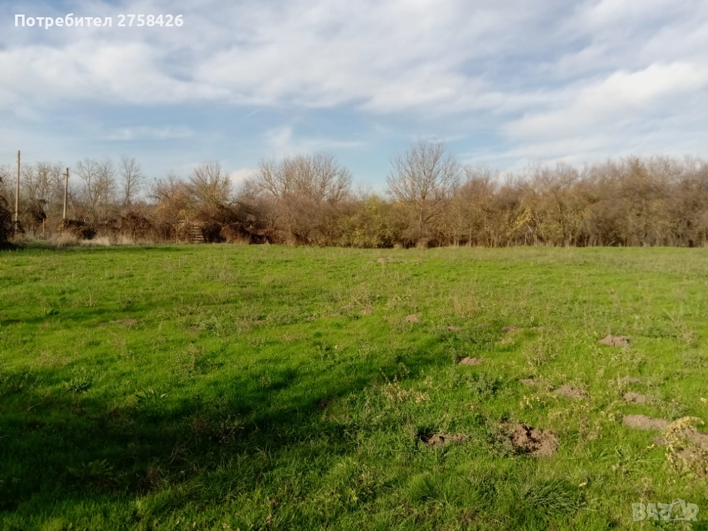 Продавам дворни места, снимка 1