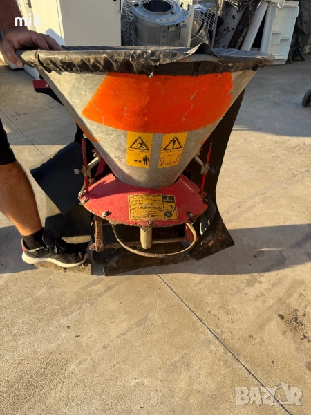 Разпръсквач за Сол и Пясък, снимка 1