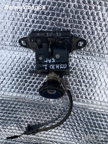 Задна Ключалка и брава за фиат пунто 2 / Fiat Punto 2 багажник, снимка 1