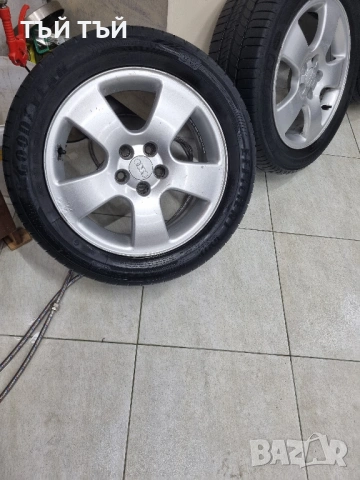 Комплект оригинални джанти за Адуди с летни гуми 5/100/16, снимка 3 - Гуми и джанти - 53578873