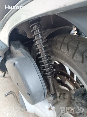 Piaggio Beverly 250, снимка 4 - Мотоциклети и мототехника - 51387237