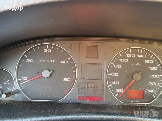 Ауди А6, снимка 12 - Автомобили и джипове - 52968232