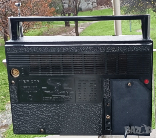92 🎶 VEF-206 – Ретро радио със съвременно звучене 🎶, снимка 3 - Антикварни и старинни предмети - 52685445