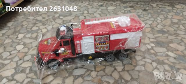 детска играчка пожарна кола, снимка 2 - Коли, камиони, мотори, писти - 45710456