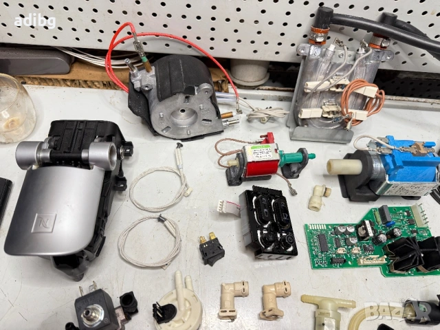 Delonghi Nespresso EN680.M Lattissima , снимка 9 - Кафемашини - 54070526