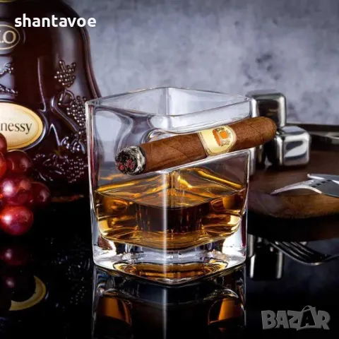 Луксозна чаша за уиски с място за пура