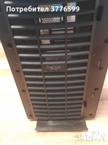 Кутия от настолен компютър, снимка 5 - Захранвания и кутии - 54027579