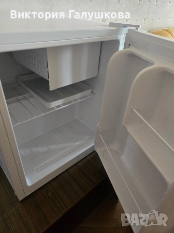 Минибар Crown с гаранция, снимка 2 - Хладилници - 52955819